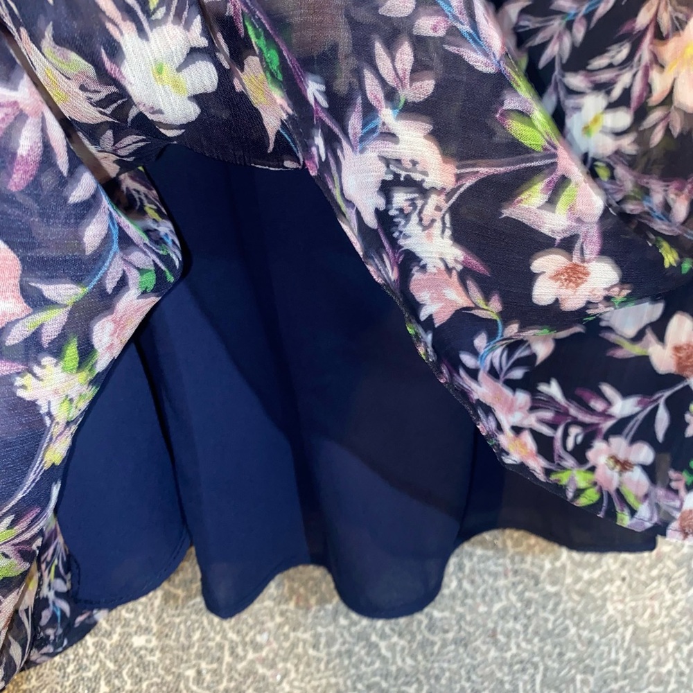 CeCe blue floral 3/4 ruffle sleeves wear on/off shoulders blouse-size small - Picture 5 of 8